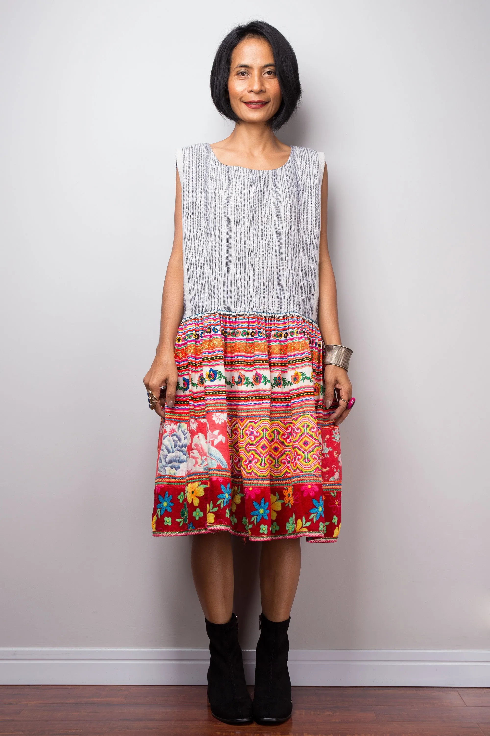 Bohemian Chic Hmong Hill tribe dress | Vintage tribal dress  |Short boho dress