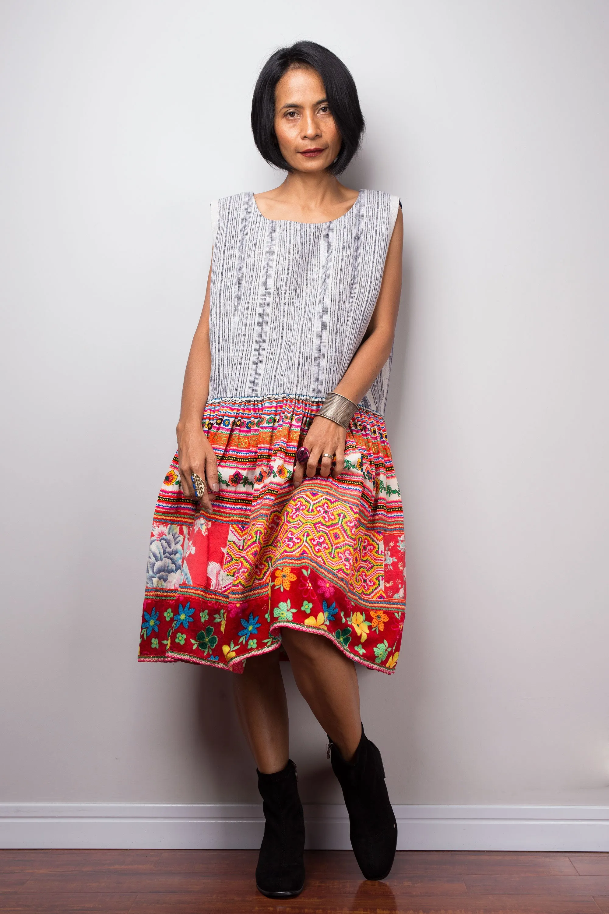 Bohemian Chic Hmong Hill tribe dress | Vintage tribal dress  |Short boho dress