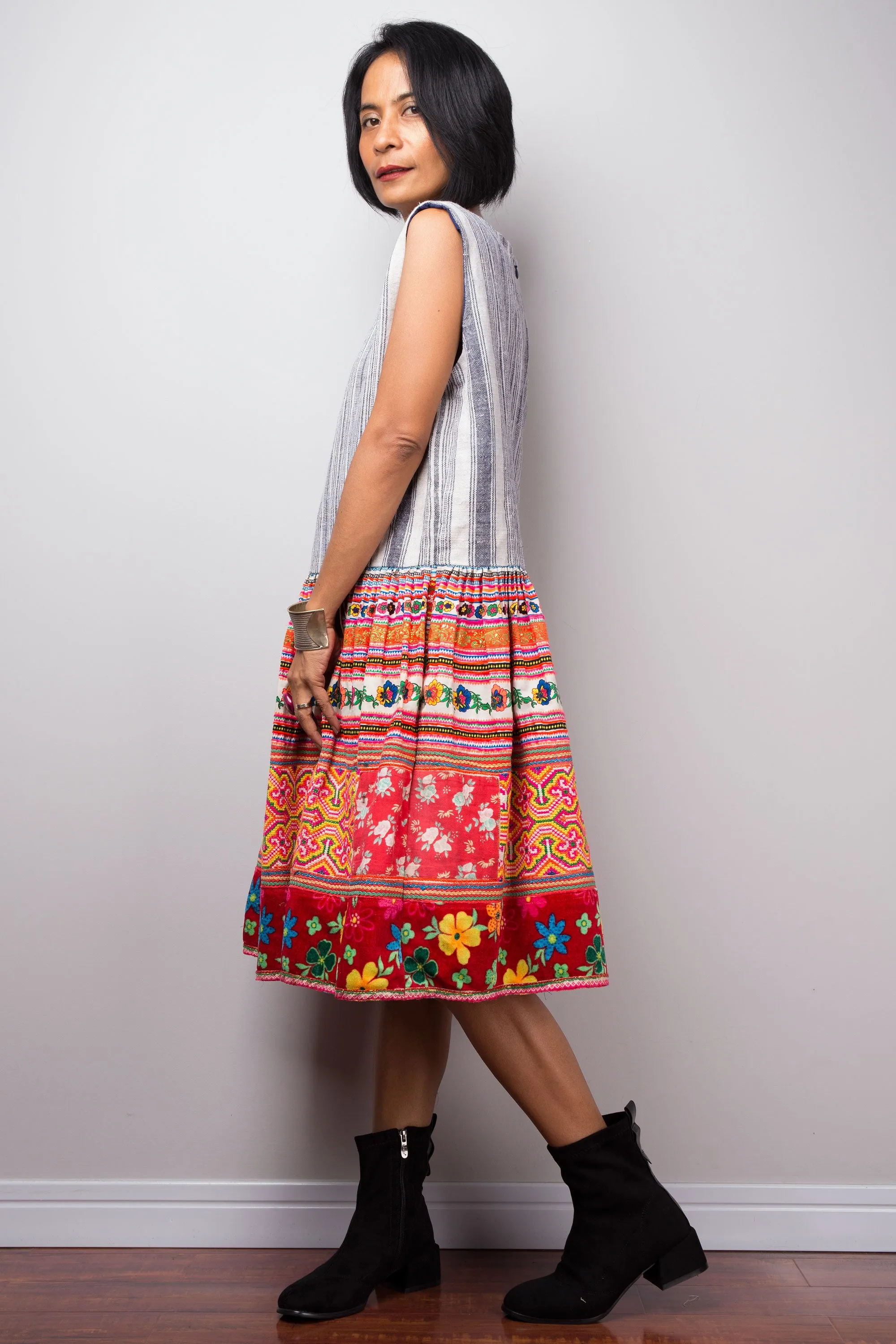 Bohemian Chic Hmong Hill tribe dress | Vintage tribal dress  |Short boho dress